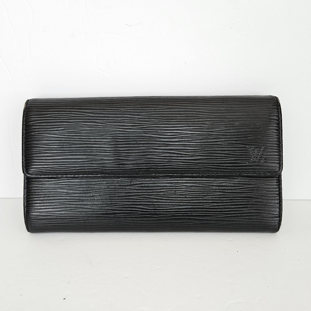 LOUIS VUITTON Epi Portefeuille Sarah Long Black Wallet